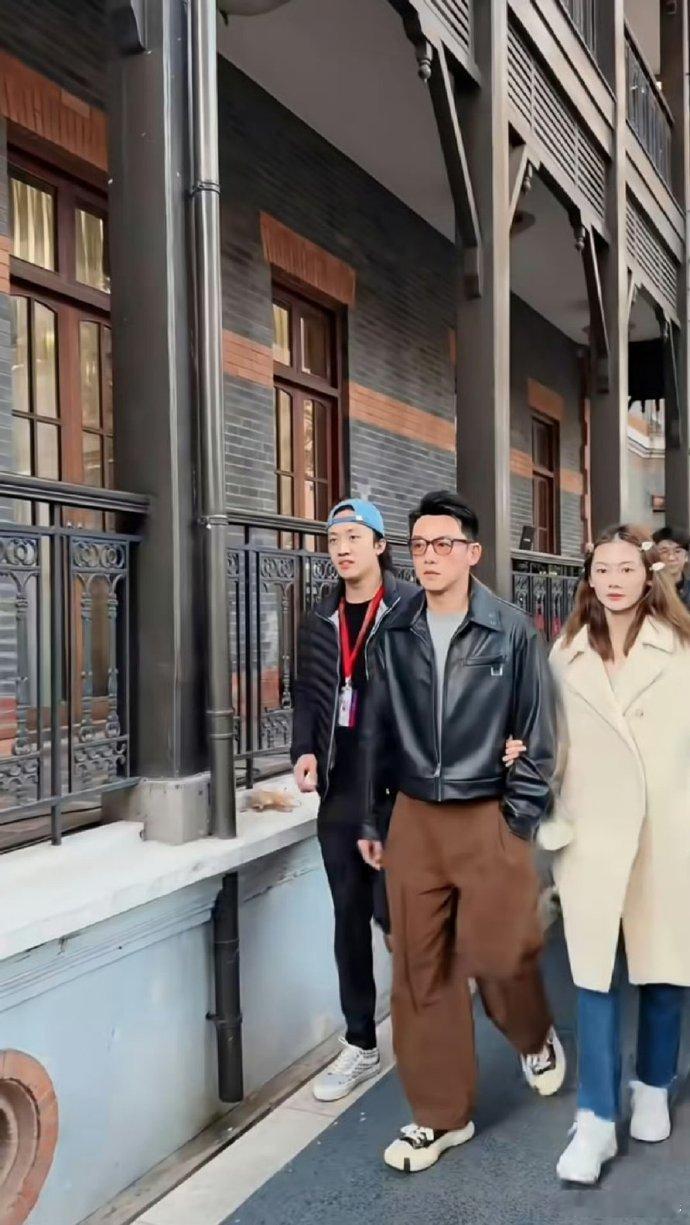 陈赫杜江是在学郑恺苗苗吗内娱男明星的尽头，难道都是赵本山？而这几位，已经提前在喜