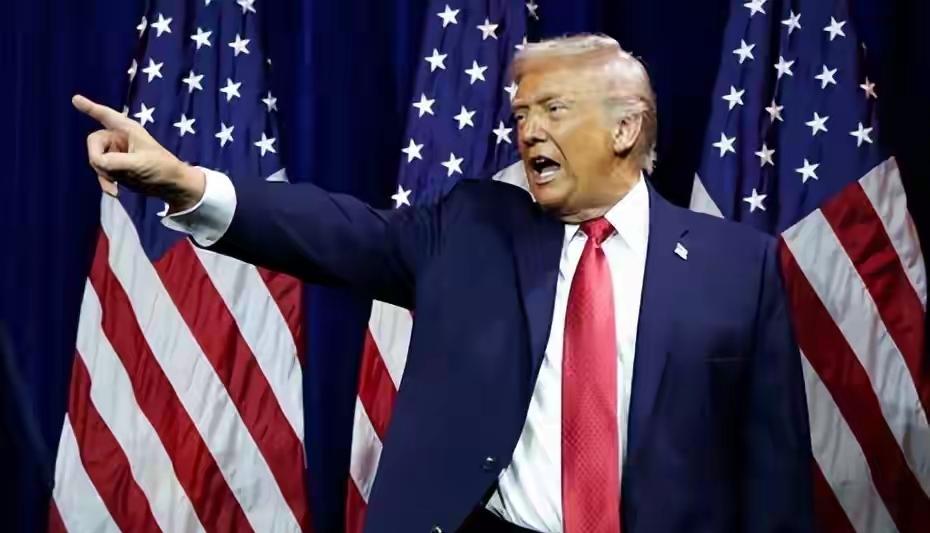 一夜之间，英法德紧急出手，丹麦首相撂下狠话：美军敢来小心北约