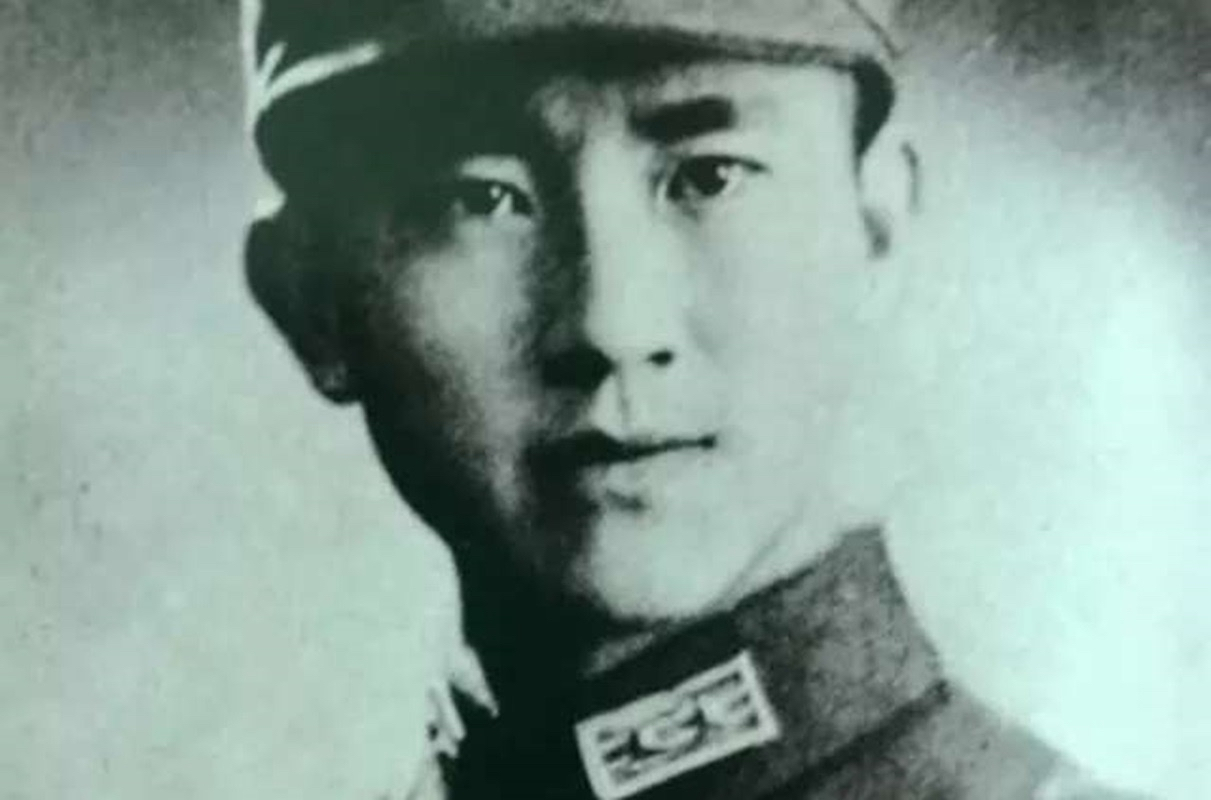 1934年春，北平八大胡同发生轰动一时的箱尸案。军统天津站站长王天木，带着手下胡