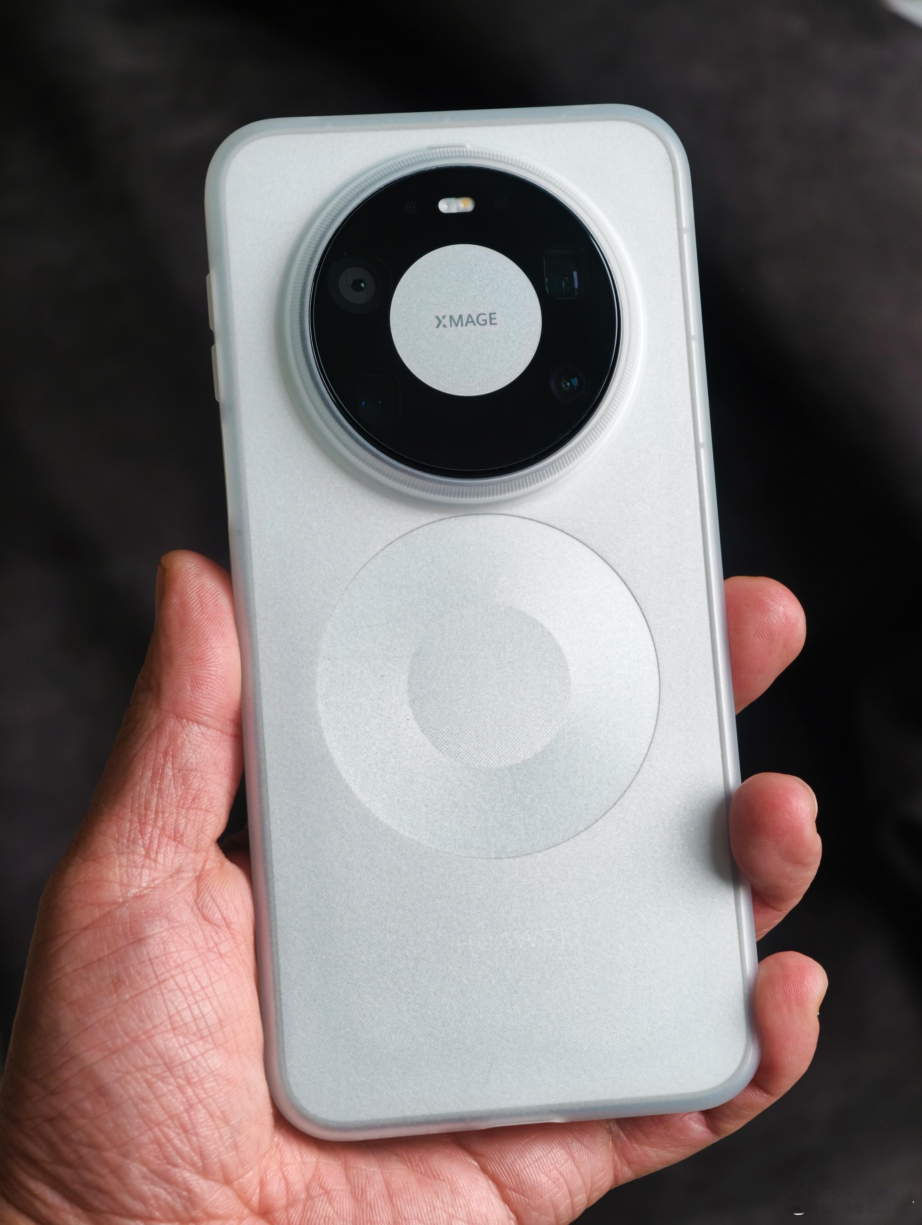 现在华为mate80promax还是一机难求？我都用累了，除了大了点，其他都是满