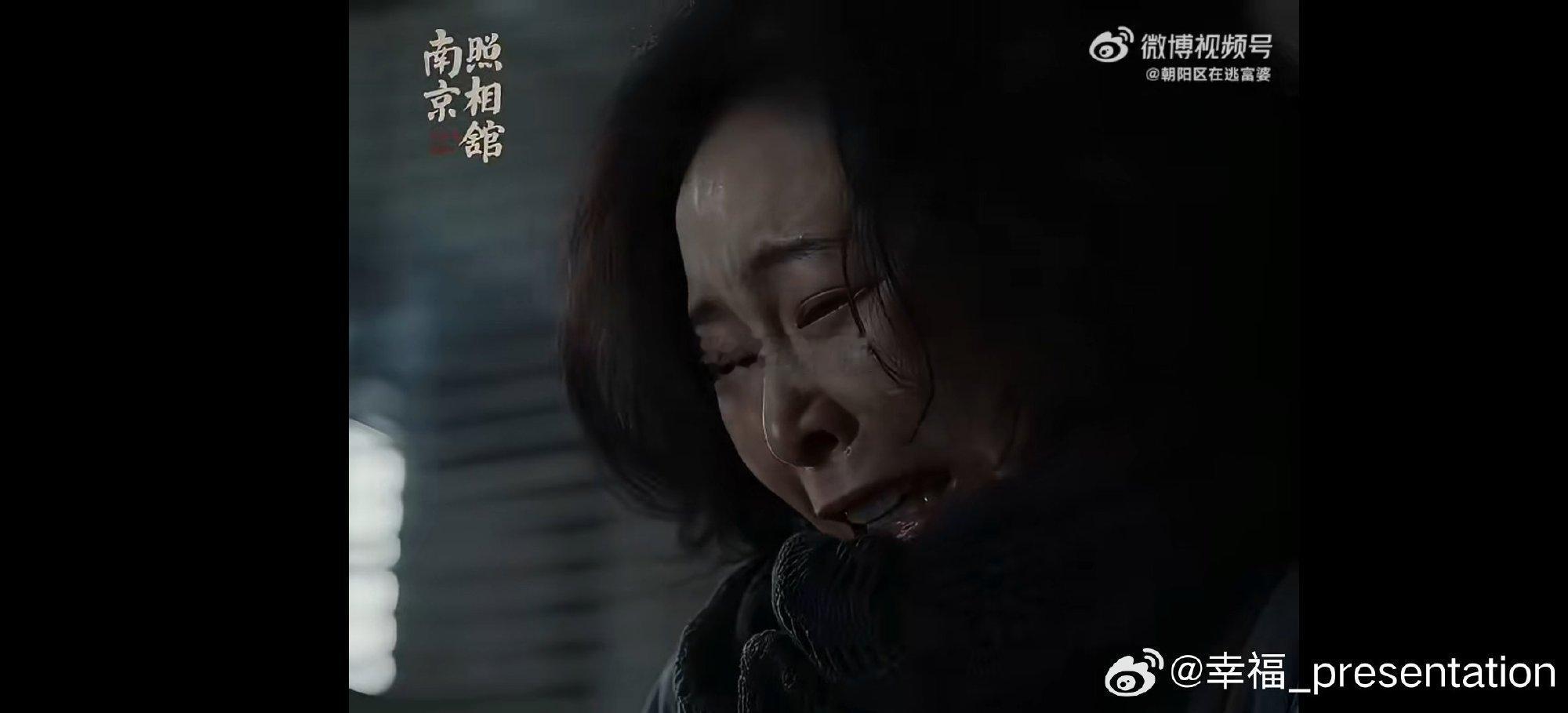 齐溪高叶金晨女演员惺惺相惜 高叶和金晨现身《用武之地》首映会，和齐溪一起完成了一