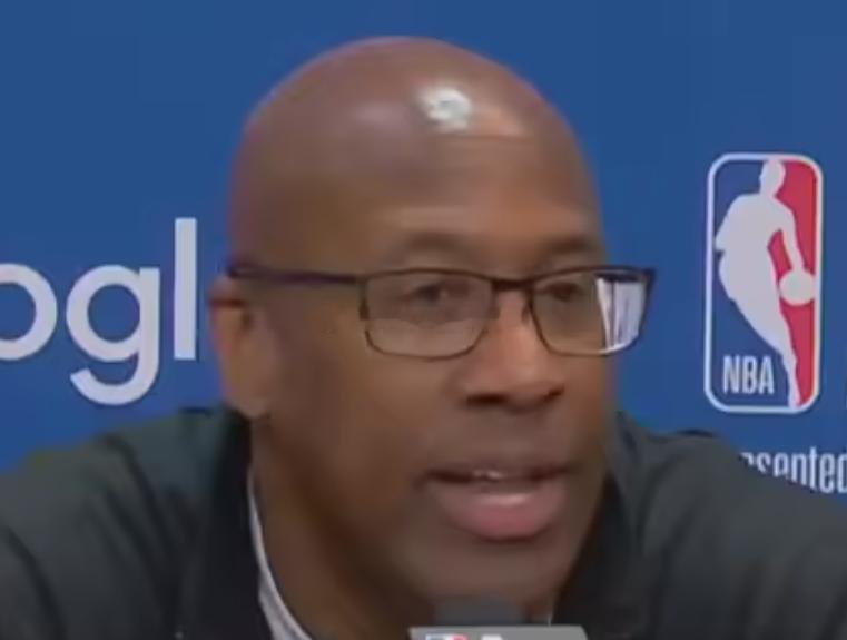 NBA季后赛继续进行，尼克斯主场108-102战胜76人，取得系列赛大部分2-0