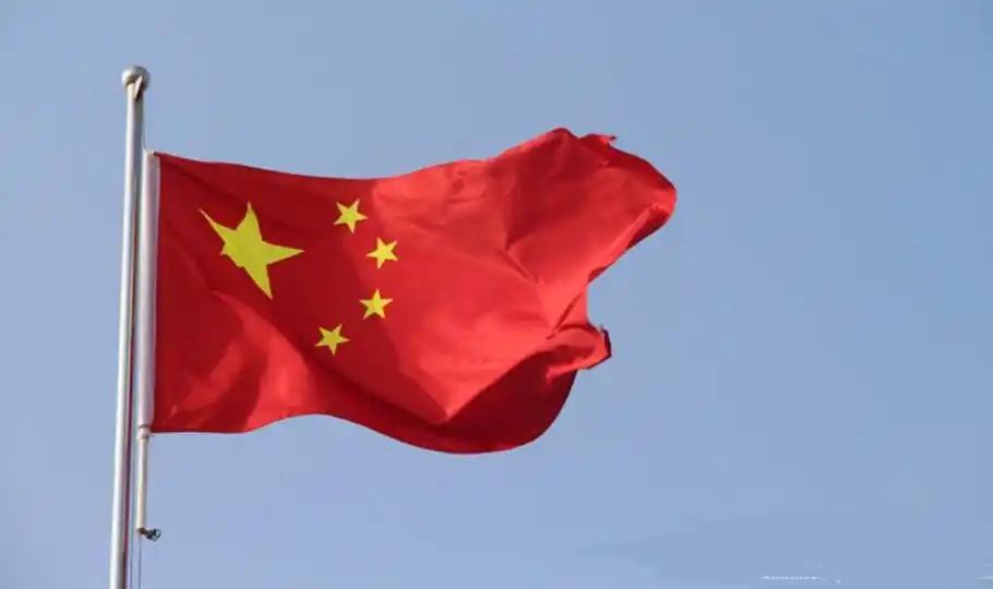中国实力超 90 分，国际地位才 50 分，老外为啥抢当中国人？

中国的硬实力