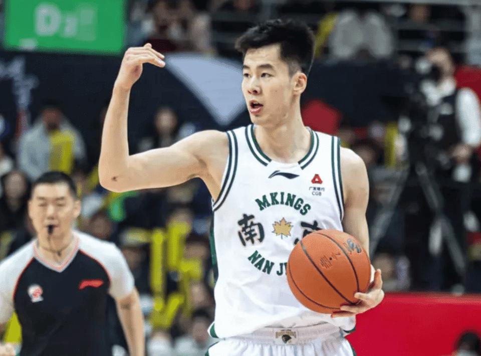 郭昊文确实有天赋，但你说去日、韩、台当主力这事儿，大概率很悬。

咱先不说别的，