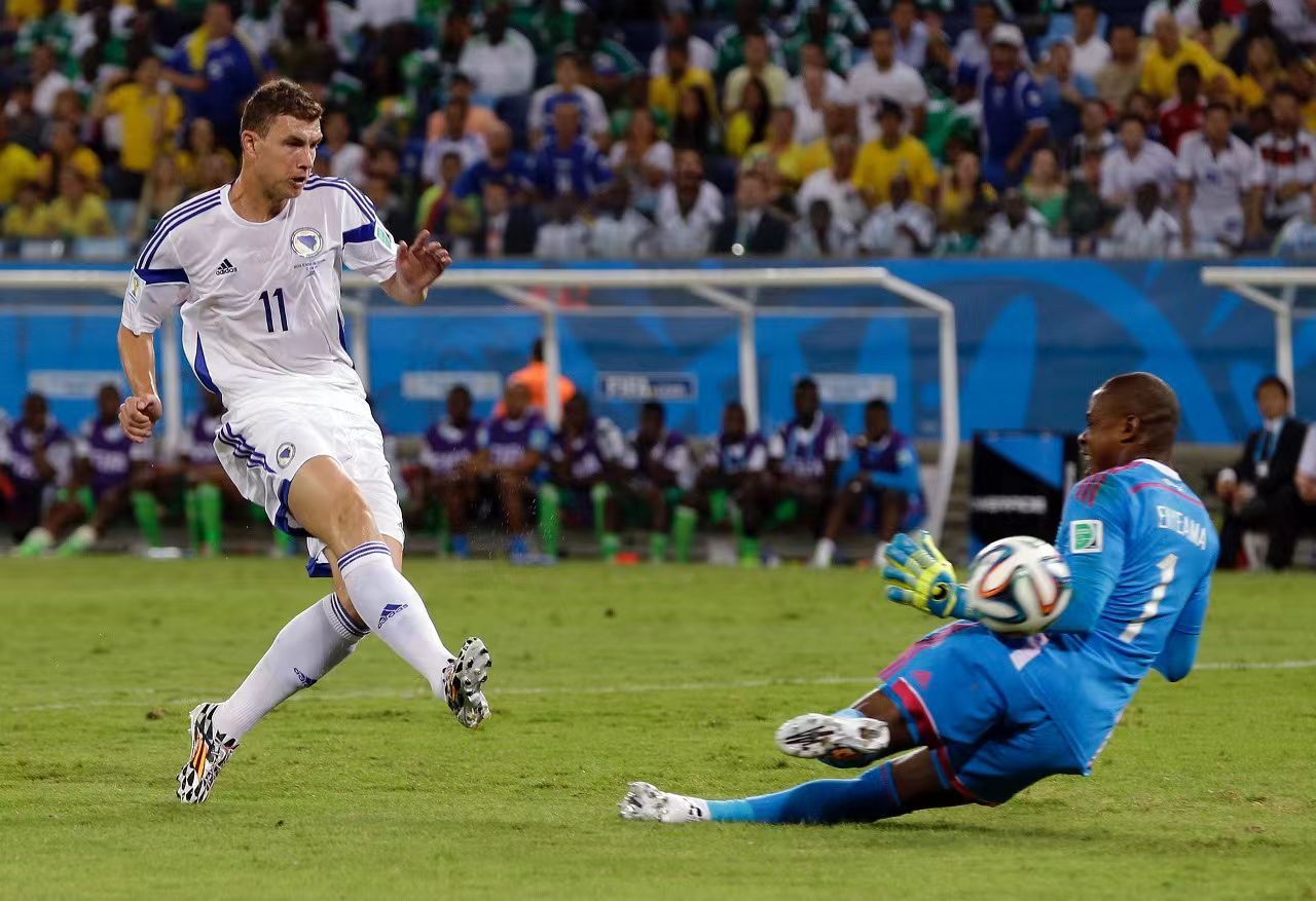 谁将笑到最后？世预赛欧洲区：意大利将战波黑，捷克对阵丹麦