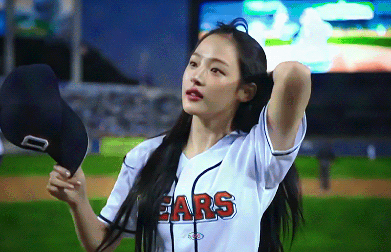 #minji撩发# minji撩发太帅了！老公是一种态度[抱一抱] ​​​