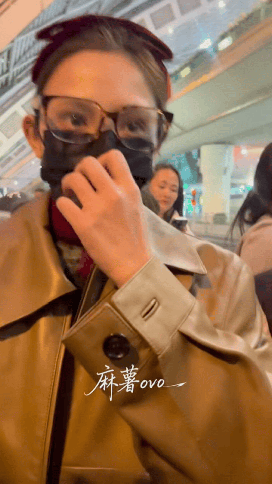 彭小苒 我救了你一命 喜欢彭小苒这种“接地气”的宠粉方式！没有架子，只有像对待朋