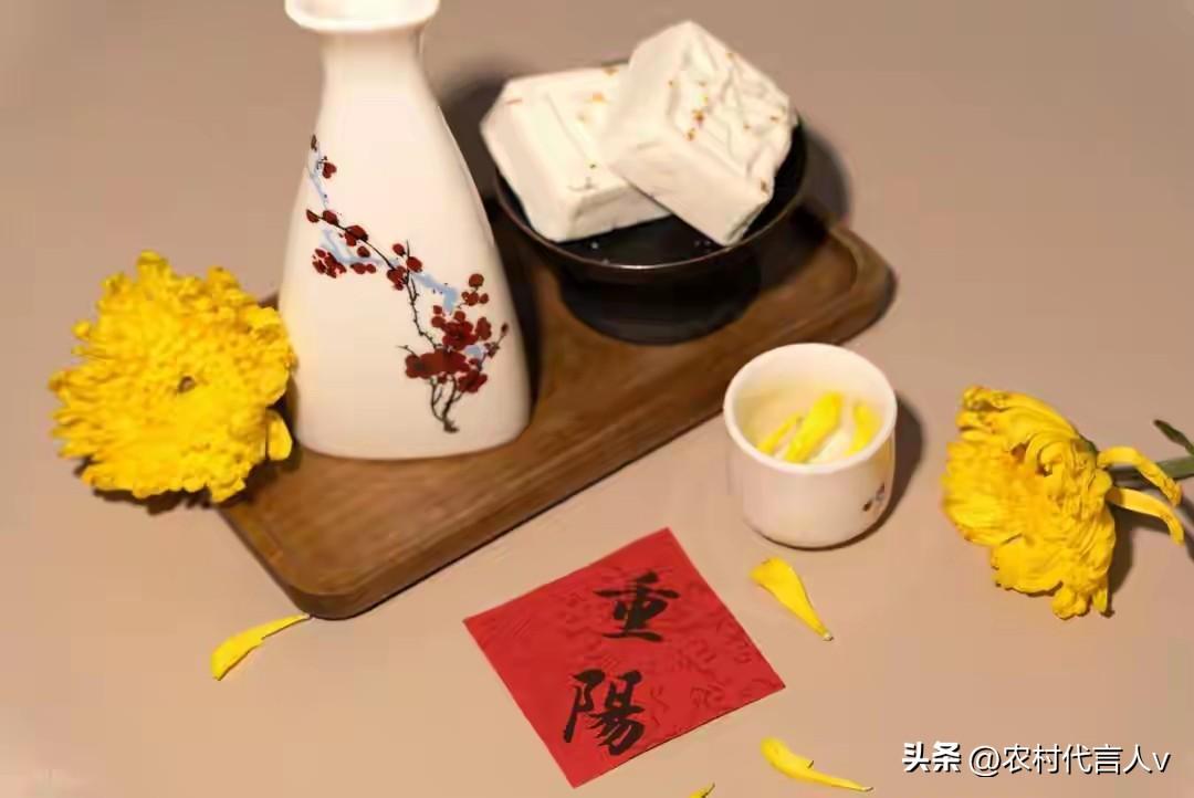 明日“重阳节”，建议：少吃白菜豆腐，多吃4样，为父母祈福增寿
 
明日就是九月初