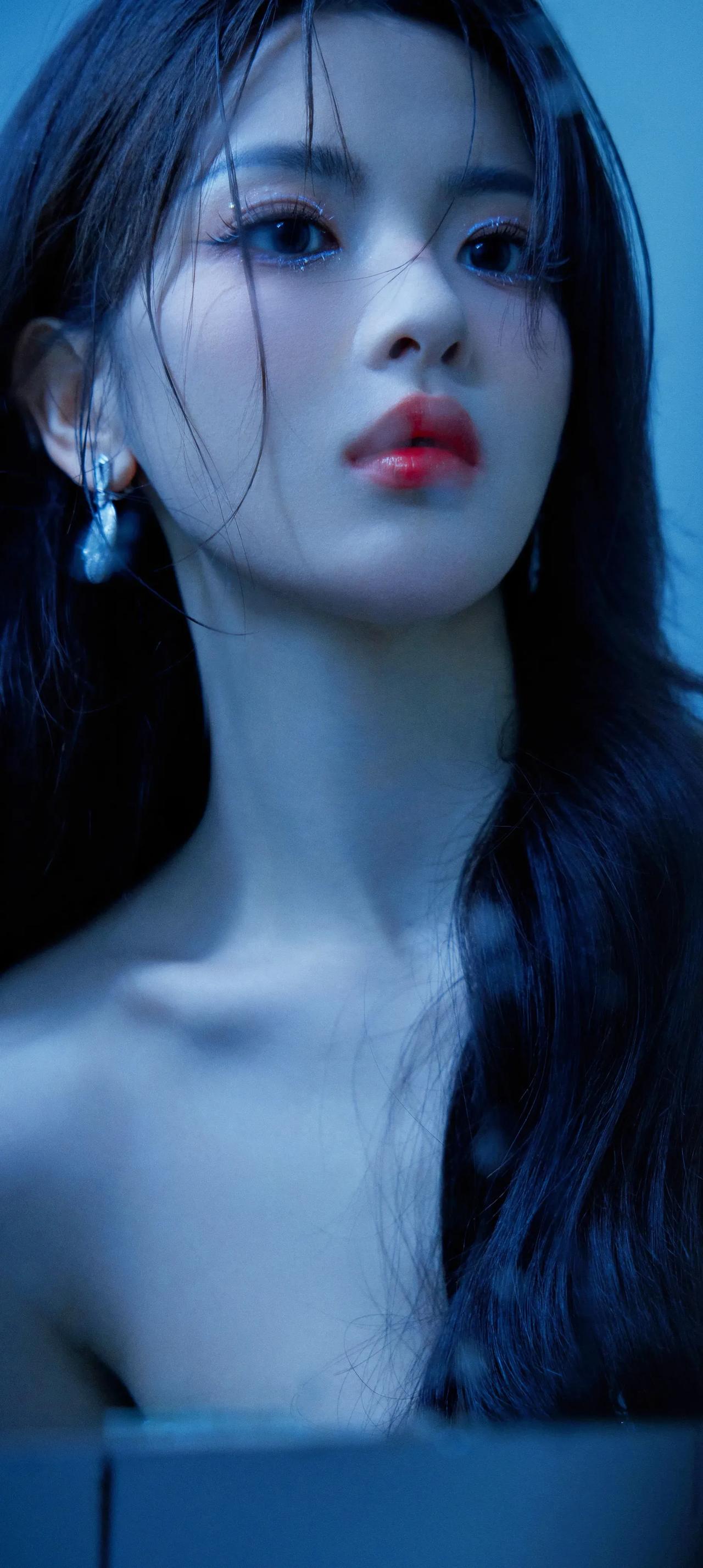 #杨超越# #女明星谁最美# #惊艳女神# #高清美女#
达人推荐 女主角唇泥