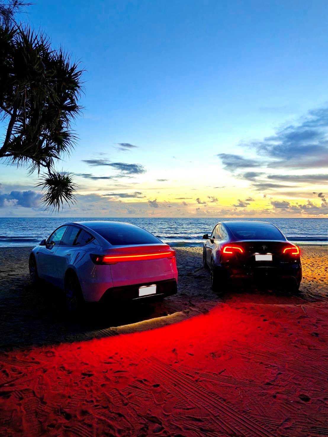 针对市场有关“特斯拉正在开发一款全新、更小、更便宜的电动SUV”的消息，特斯拉中