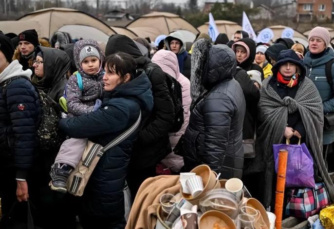 乌克兰这仗打了这么久，说出来你可能不信，乌克兰老百姓曾经最恨的，往往不是北方的宿
