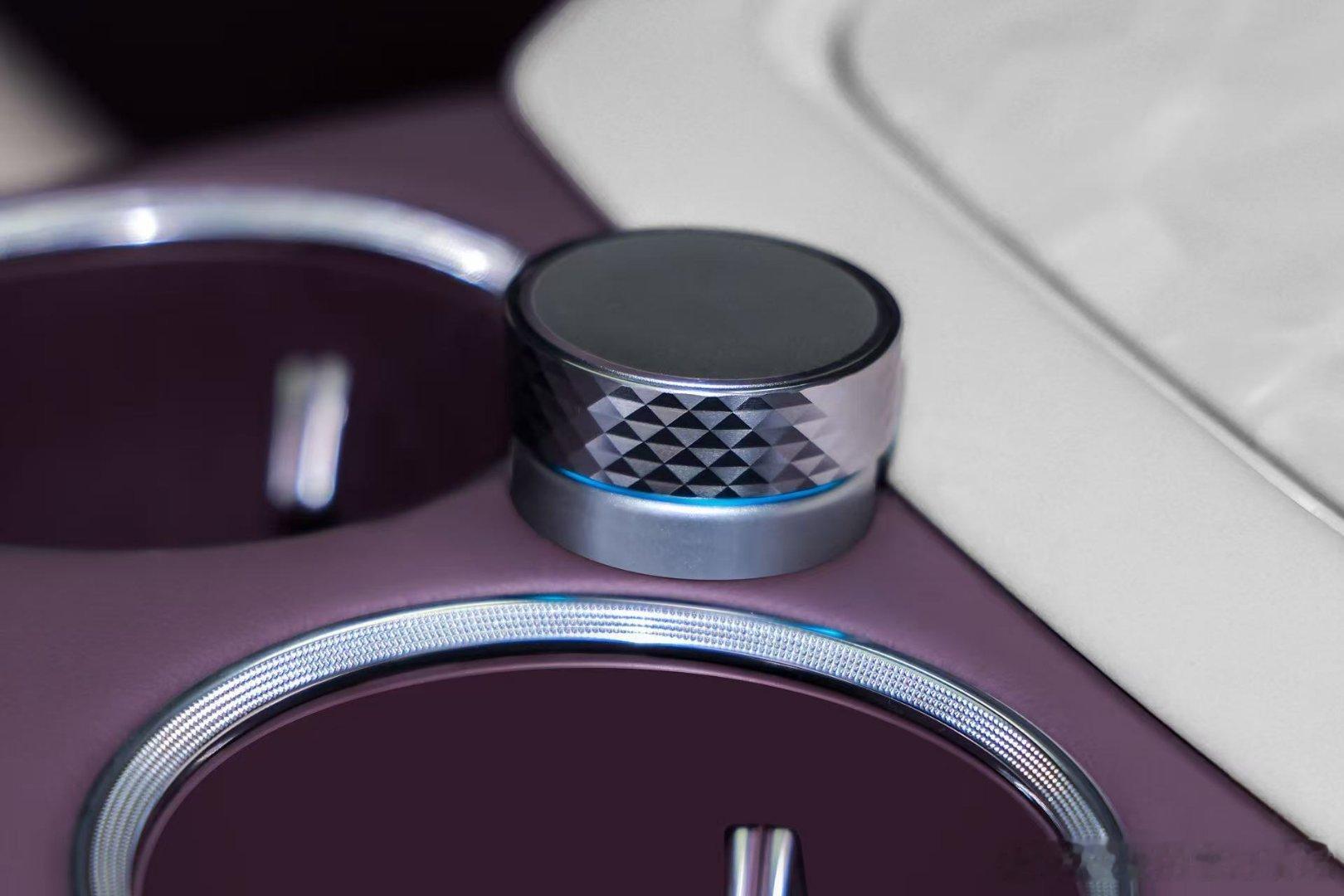 这个旋钮我在全屋智能就见过，这就是华为技术可以在各个业务落地融合的一种体现鸿蒙智