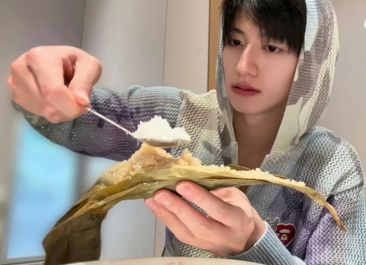 笑死我了 这也加太多糖了吧 真是年轻啊 