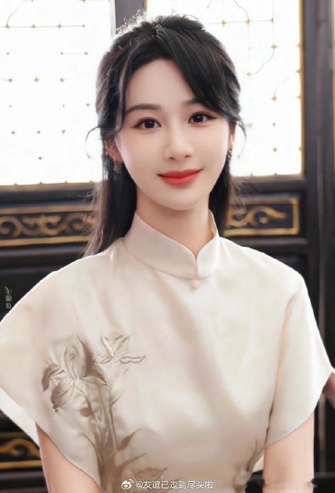 网传杨紫李现要三搭杨紫李现可能三搭 杨紫李现可能三搭引热议！过往同框满是回忆杀，