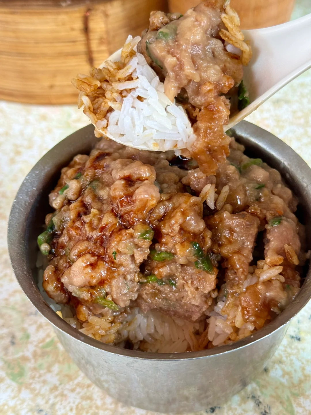 香港只有1%人知道的牛肉饭…巨巨巨好吃！！！