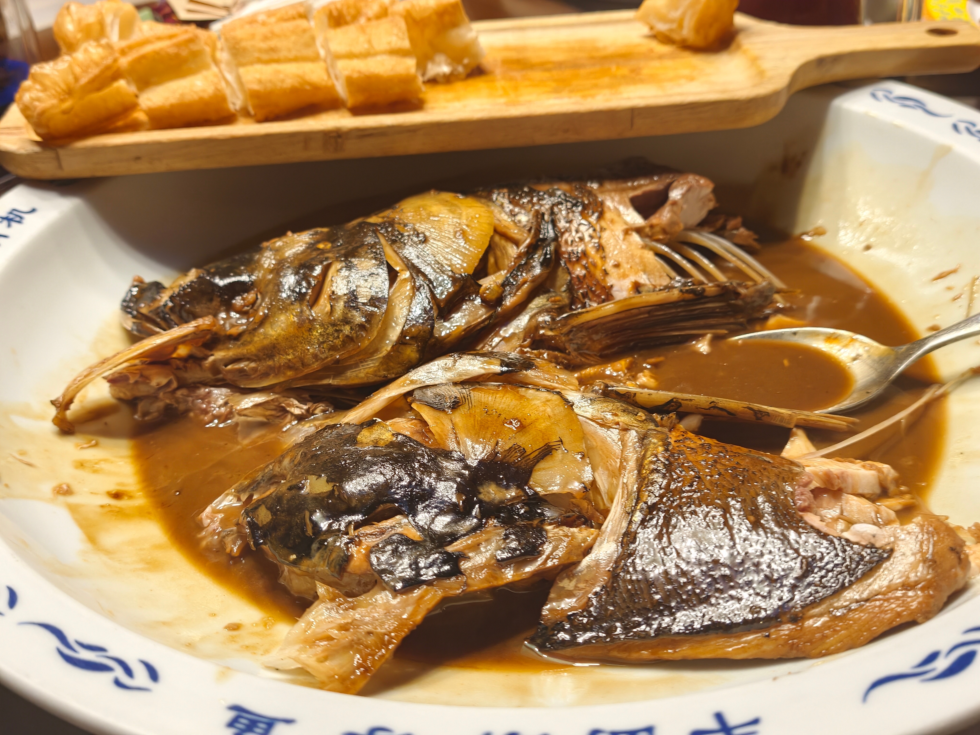 完蛋，今晚韩哥请吃鱼头泡饼，怎么应对，在线等