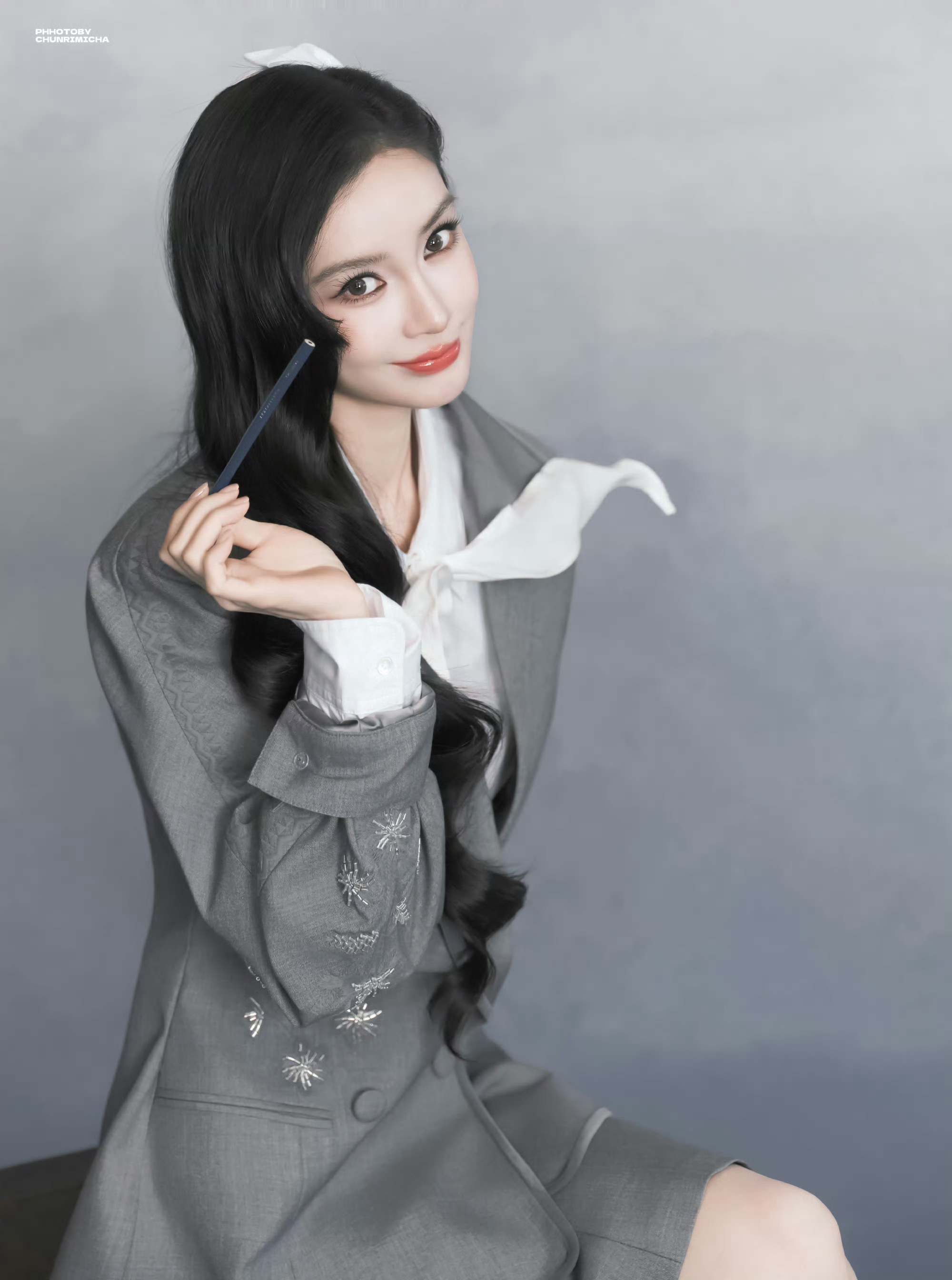 angelababy angelababy “追随光 我对你的爱意永远热烈真诚”