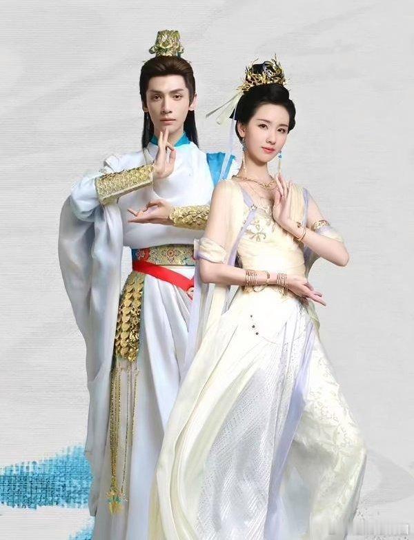 怎么感觉罗云熙和陈都灵两个人的这张海报，罗云熙呆呆的[哆啦A梦害怕][哆啦A梦害