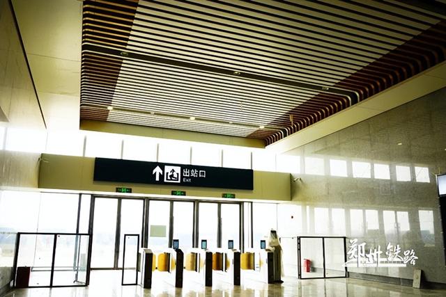 济郑高铁新乡南站挂牌！内部装饰曝光