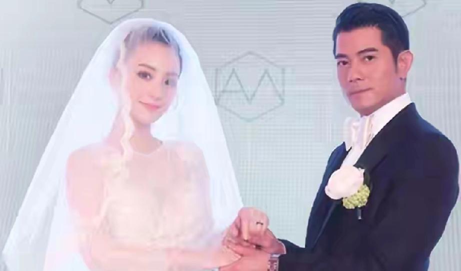 郭富城周年秀恩爱翻车！廉价礼物惹群嘲，终究证实熊黛林没说谎
 
    60岁郭