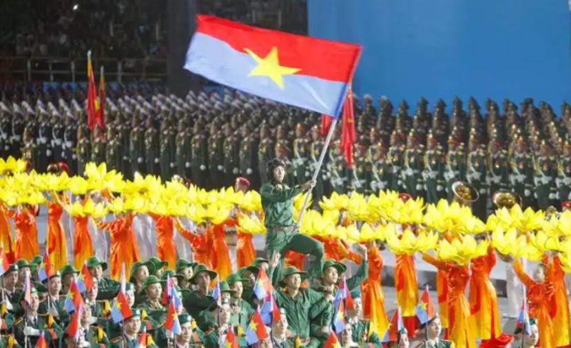 看完九三阅兵，你以为最难受的是日本人还是美国人?错了，被这场阅兵伤得最深、最绝望
