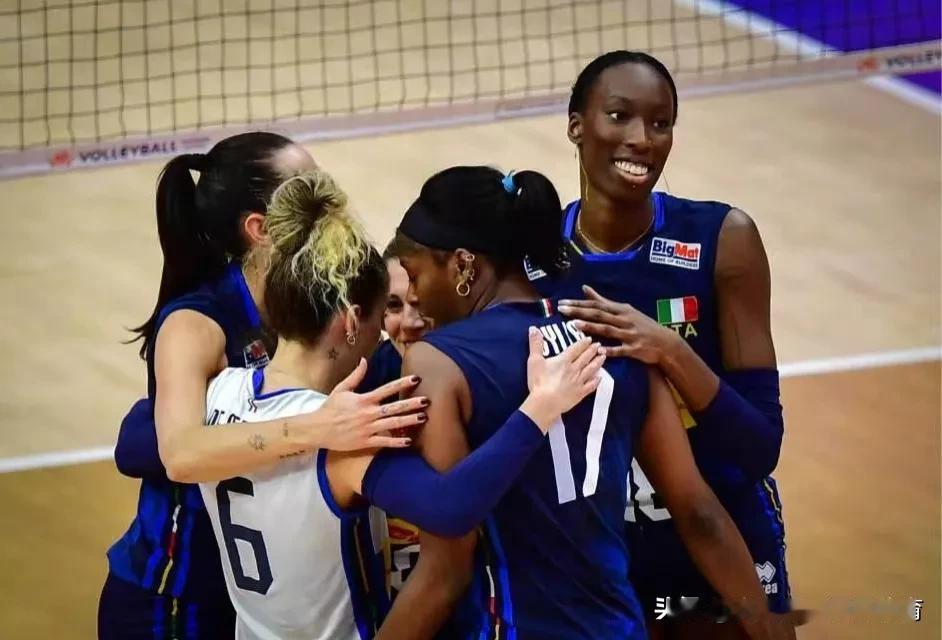 意大利女排3-0波兰！赛后诞生“8个最”[玫瑰]

1，进攻最强势—艾格努
2，