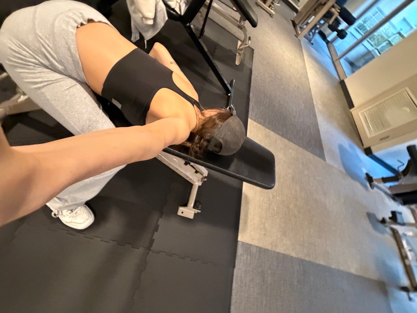 臀腿日累到昏厥 ​​​