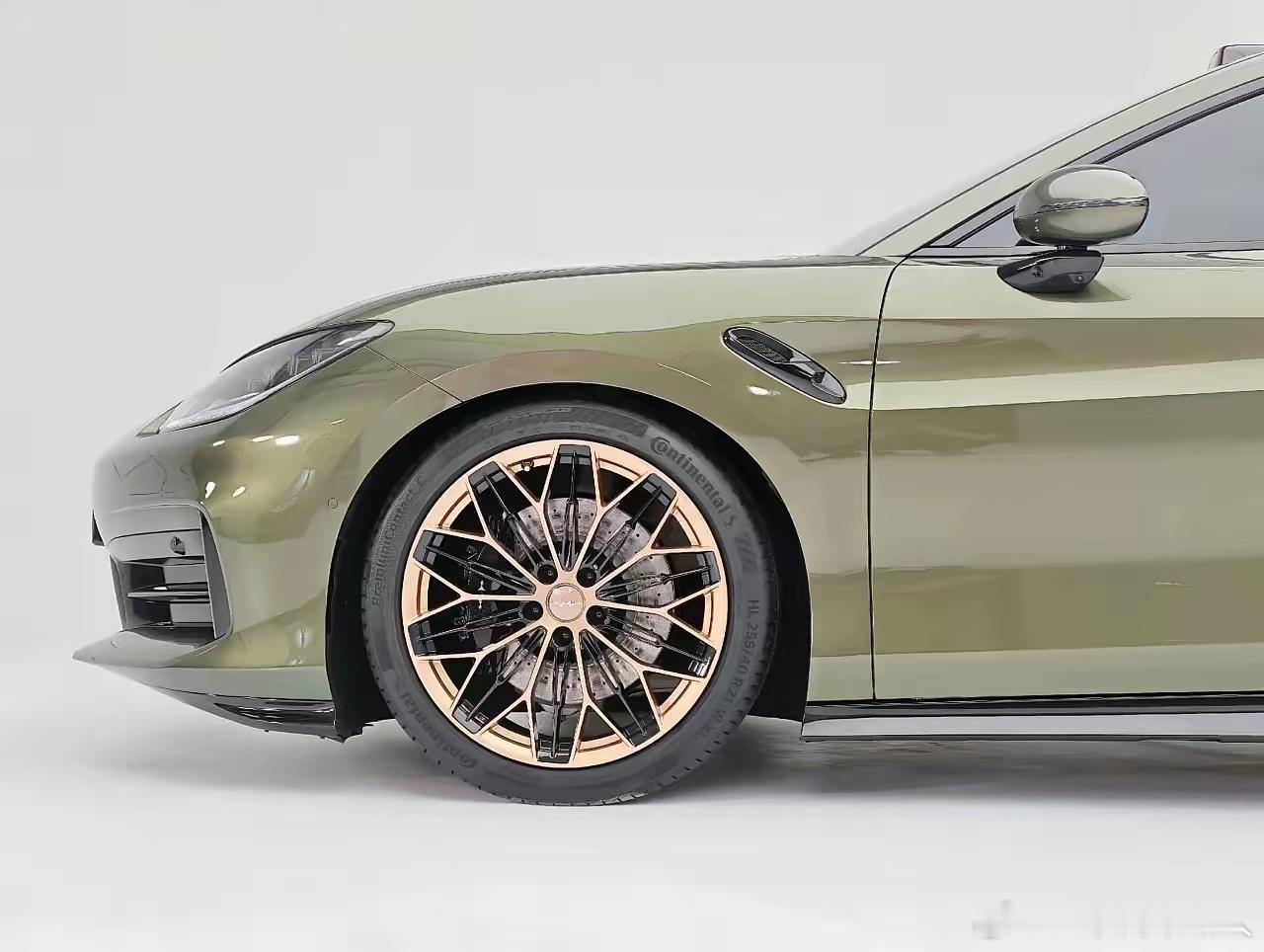 记得有人说过，轮毂是最难做的——他看了五千个款式，最后还是选了一款自认为最漂亮的