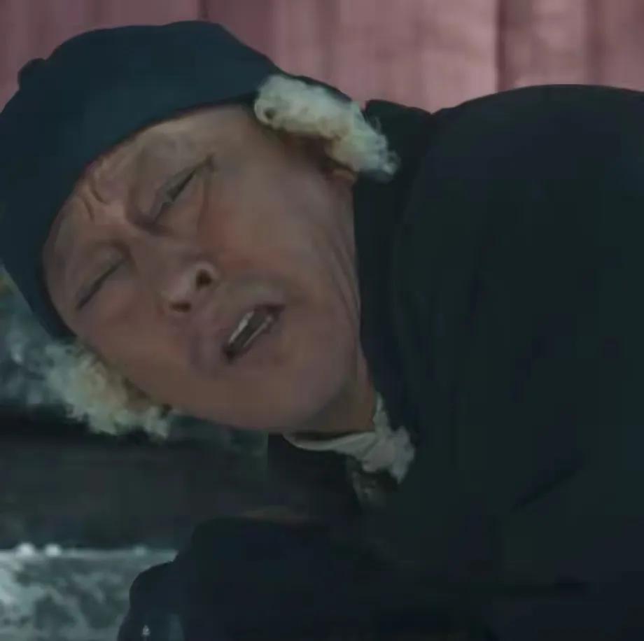 追剧《生万物》，一看到倪大红是主演，我心中就有一些激动！虽然不少网友都说倪大红表
