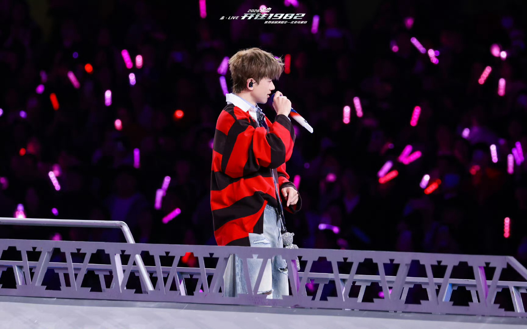 张杰鸟巢演唱会齐舞✨谁再说内娱没有齐舞!看张杰鸟巢演唱会这一段直接封神!动作利落