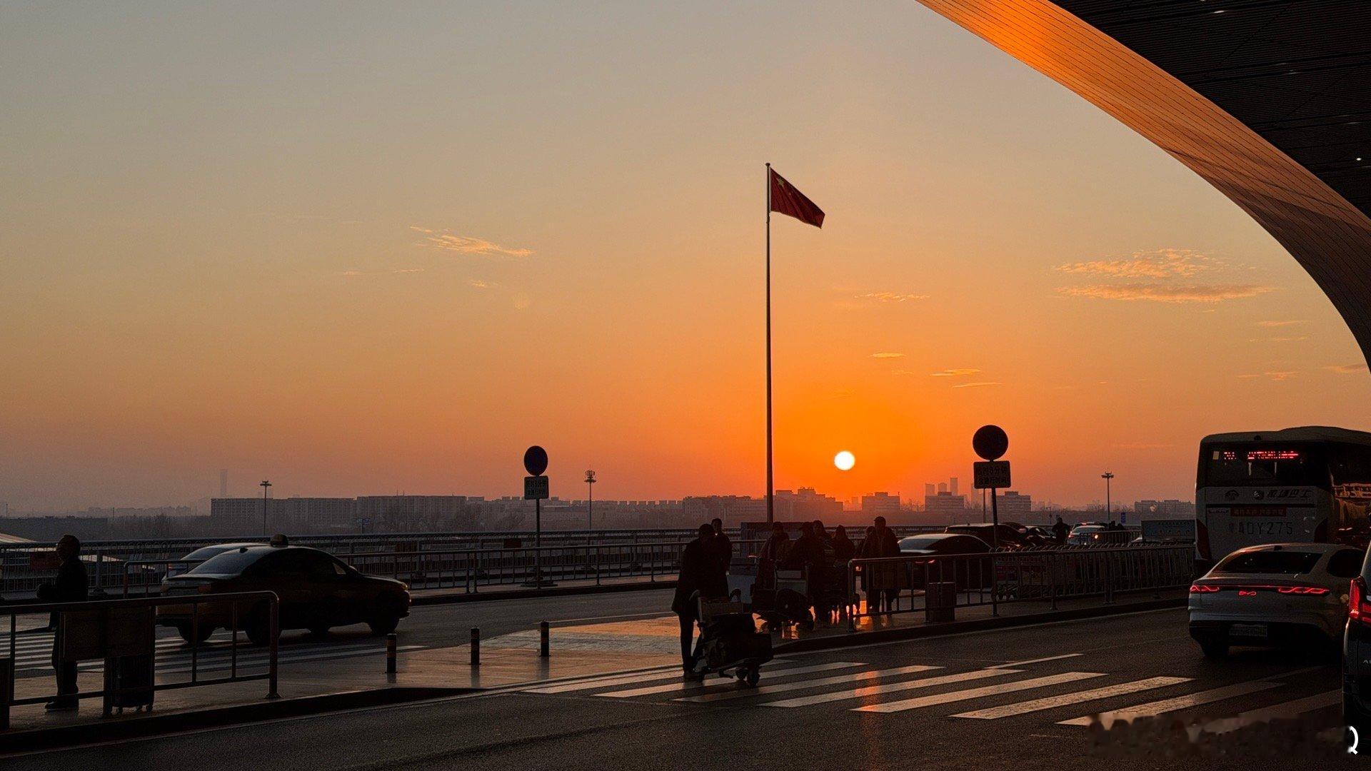 原片直出，冬天高纬度地区的光线真的好迷人。 