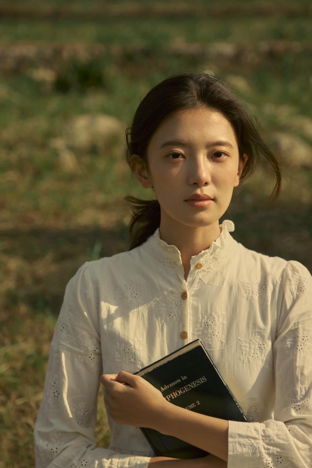 不盲从，不受欺骗，不依傍门户，不依赖别人，不用别人耳朵为耳朵，不以别人的脑子为脑