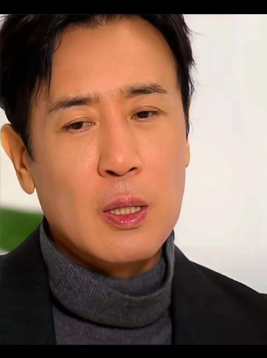 昨晚，一部剧再次席卷了朋友圈！《沉默的荣耀》在豆瓣开分高达8.5，热度瞬间登顶然