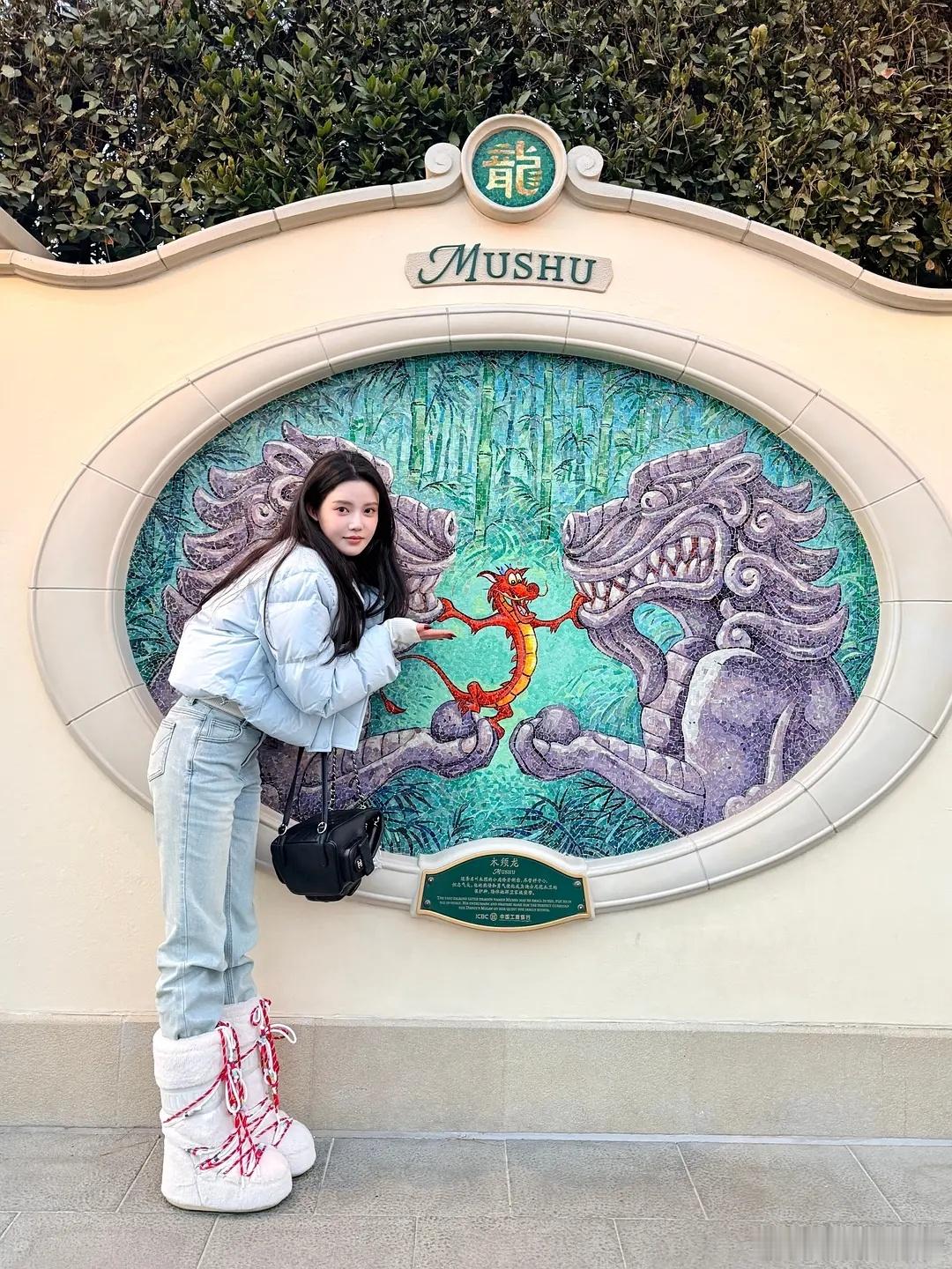 孙珍妮终于出来营业了，状态不错啊。感觉内娱没她这种类型的。 