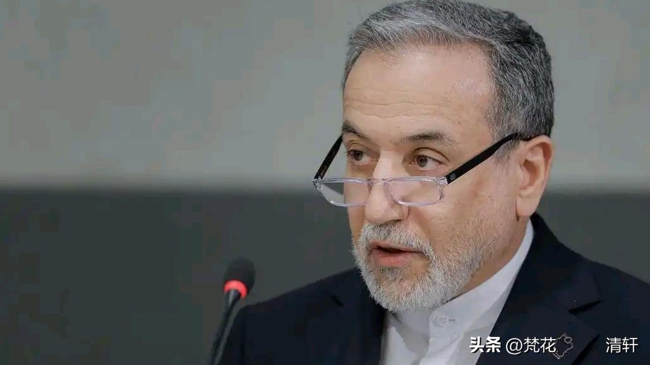 伊朗外长阿拉格齐指控以色列轰炸德黑兰燃料库构成生态灭绝罪，这一事件暴露出战争对环