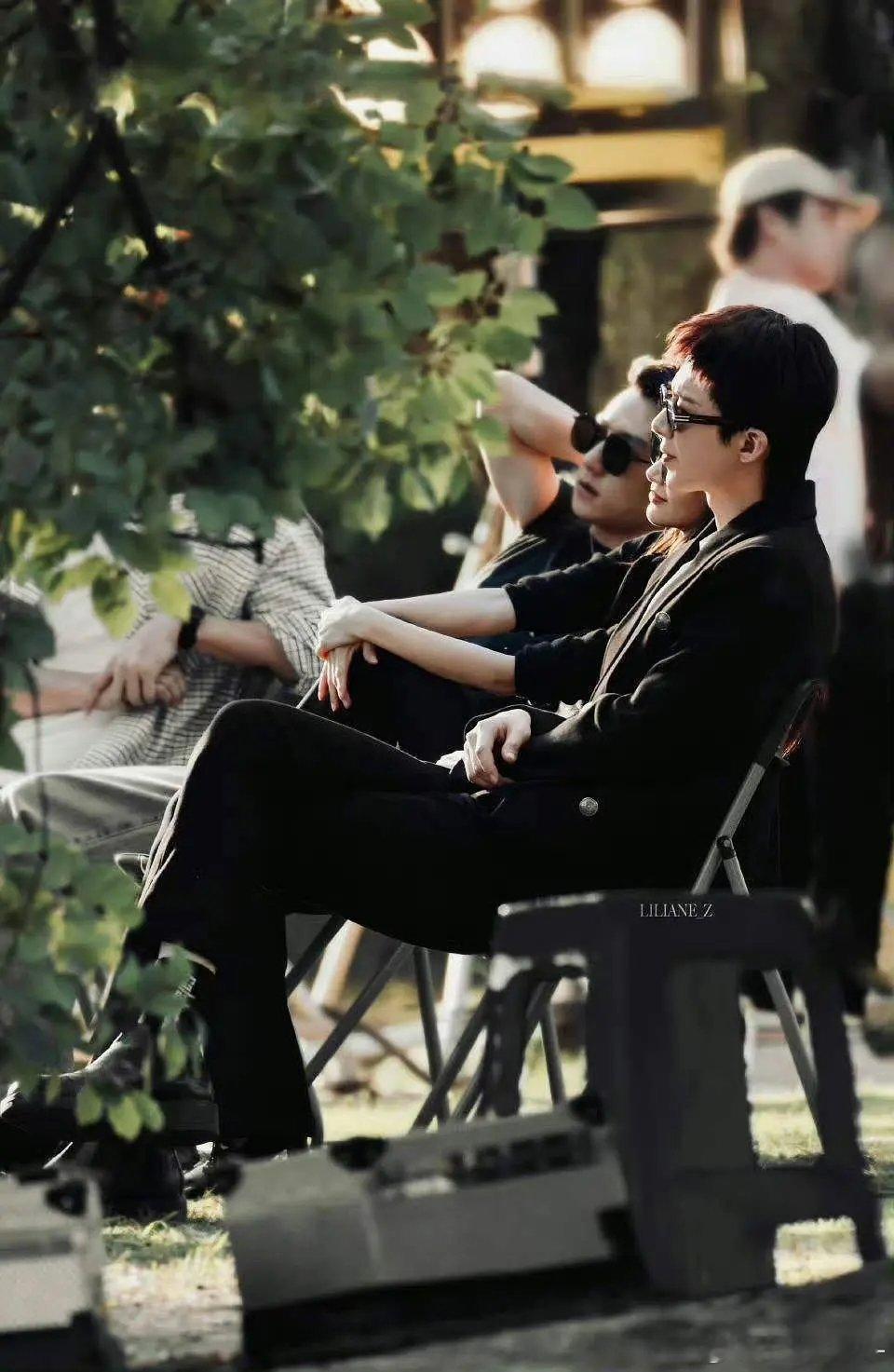 积压三年的小成本漫改剧《玫瑰丛生》终于定档2月26日腾讯视频开播！必须点一首《红