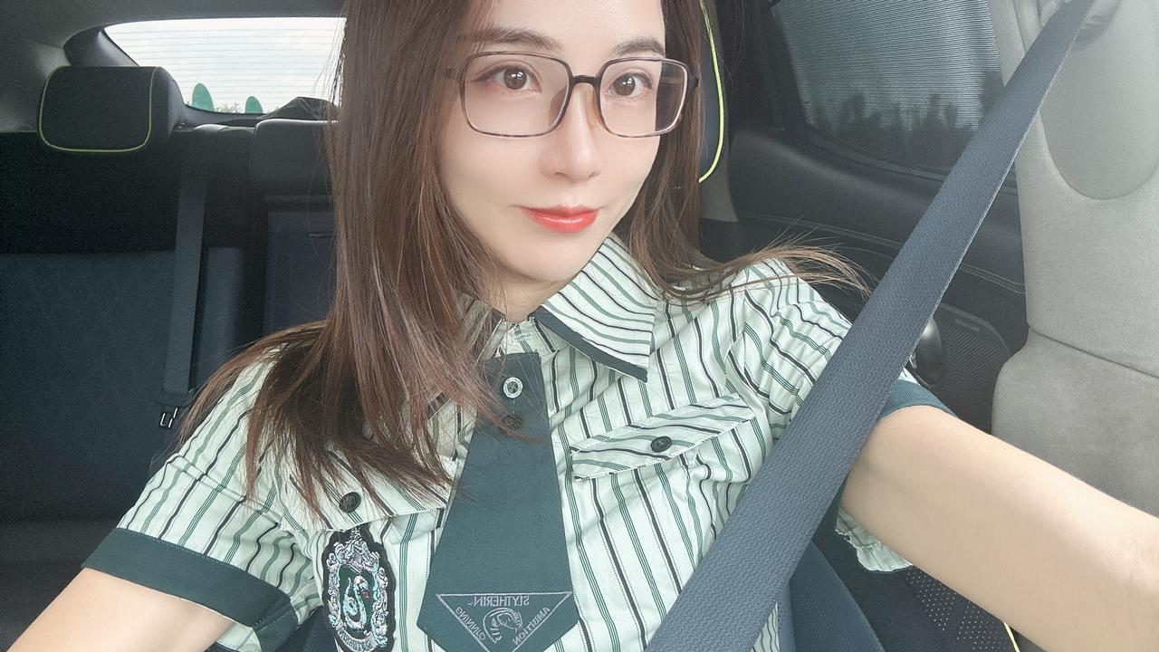 快闪开！你蛇院的学姐来了【来自懂车帝车友圈】