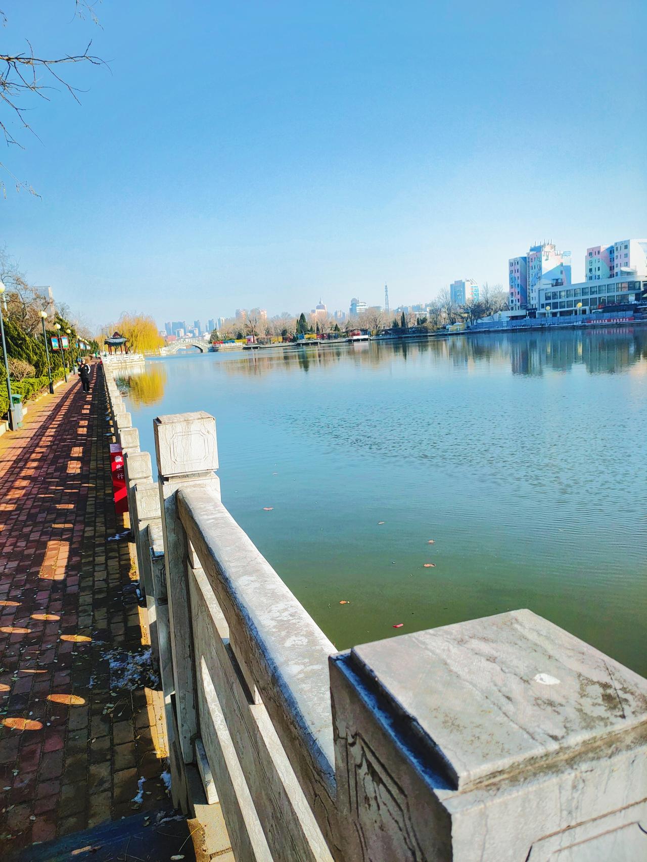 千万不要用Ai写文章


  我亲身经历过的，不管你怎么润色，怎么改动展现量根本