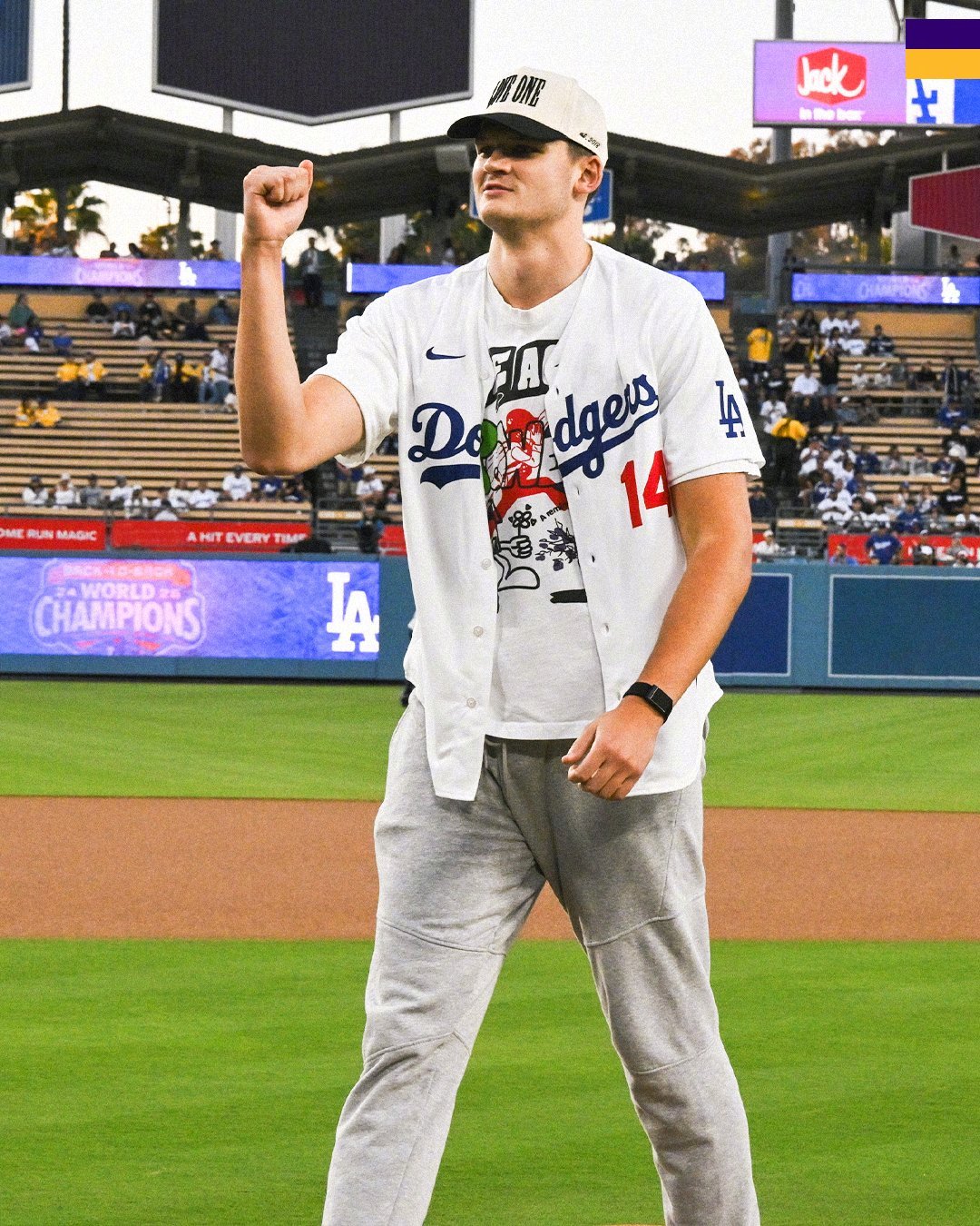 ⚾️ x 🏀凯斯勒现身道奇队主场！洛城里湖人国度洛杉矶湖人[超话] ​​​