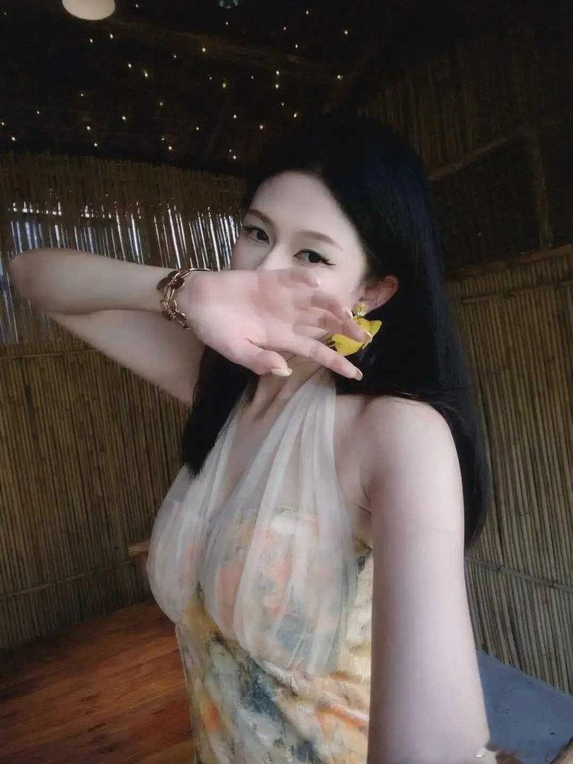 女神第一次很害羞😊 