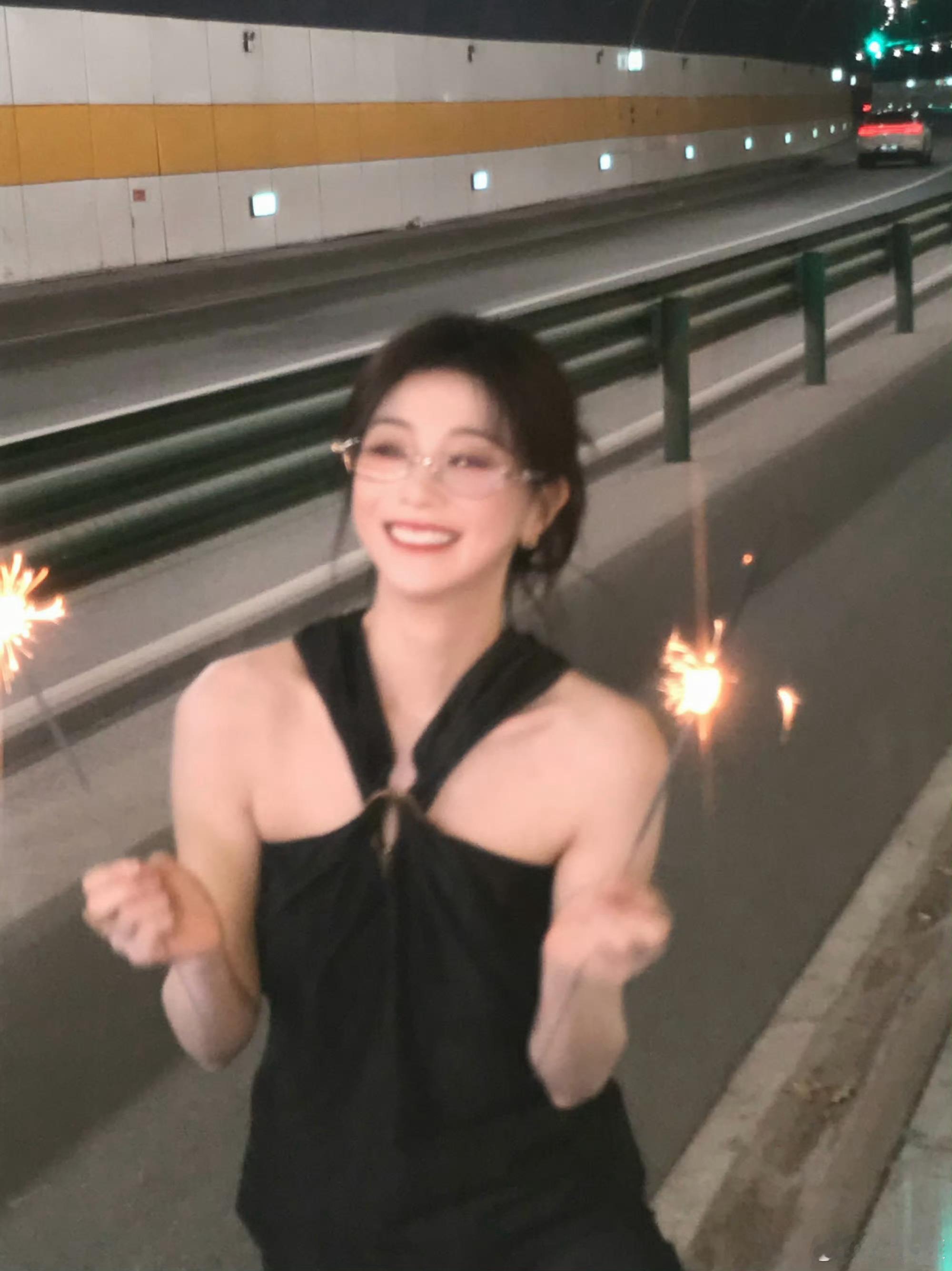 胡意旋 🎆 ​​​