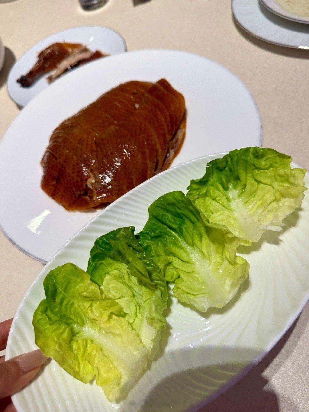 圣诞季 平安夜在北京吃大董烤鸭啦～🍖 北京·美·大董烤鸭店(保利广场店)