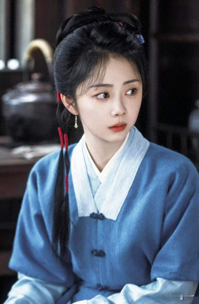 谭松韵：内娱最“不划算”的女演员，凭什么能扛住20年？