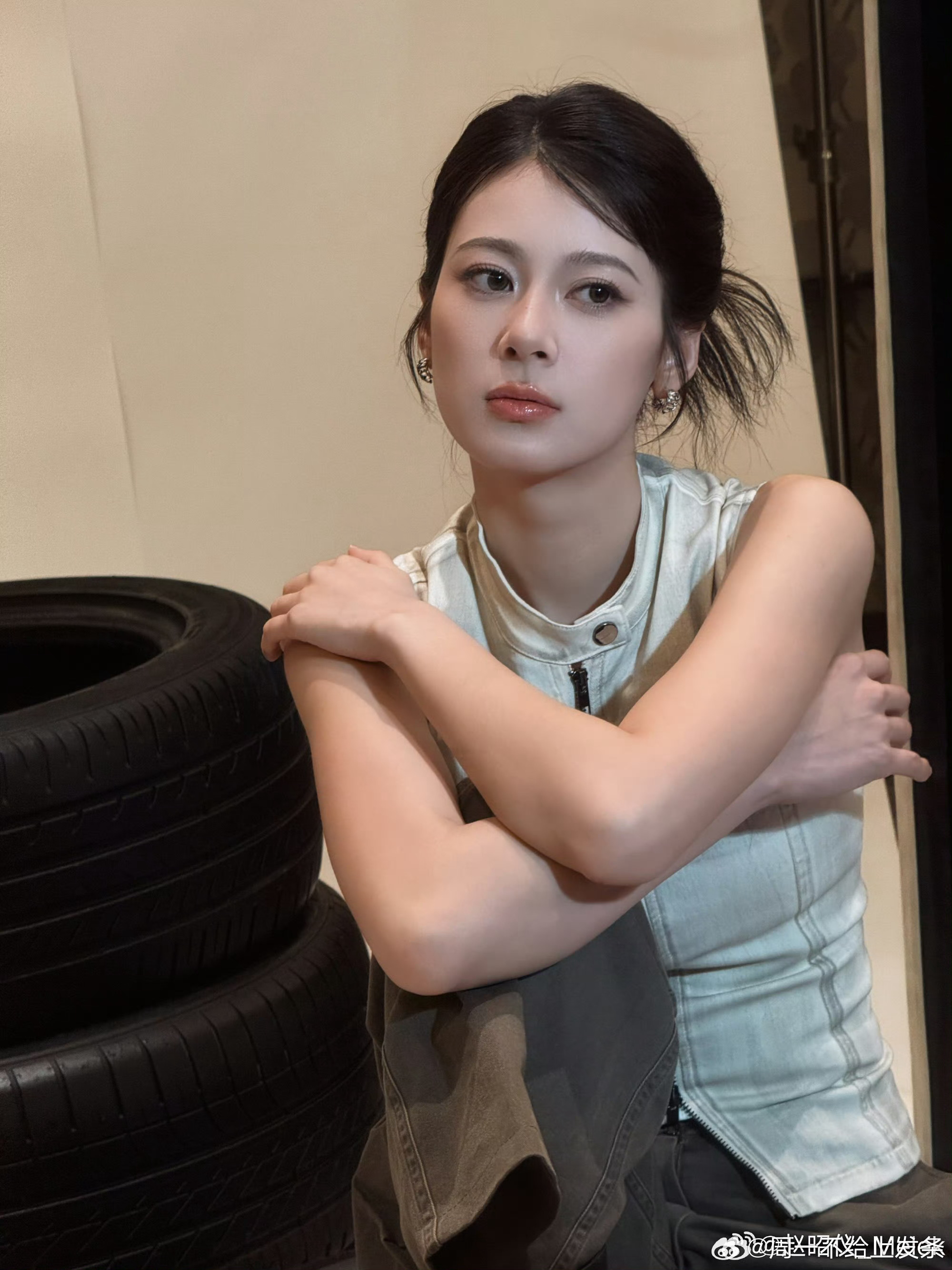 赵昭仪被问和花少5还有联系吗我们妹宝本来是个小太阳的，结果说起花少5还是会流泪，