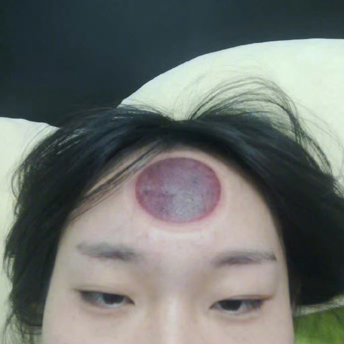 网友的迷惑行为大赏 ，咱也不敢吱声。 每日一笑