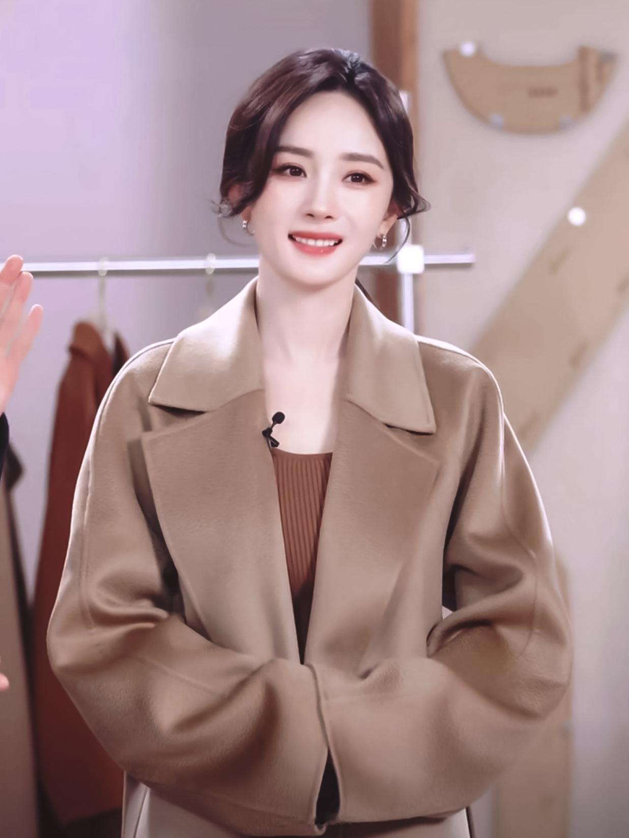 月牙笑🥰 ​​​