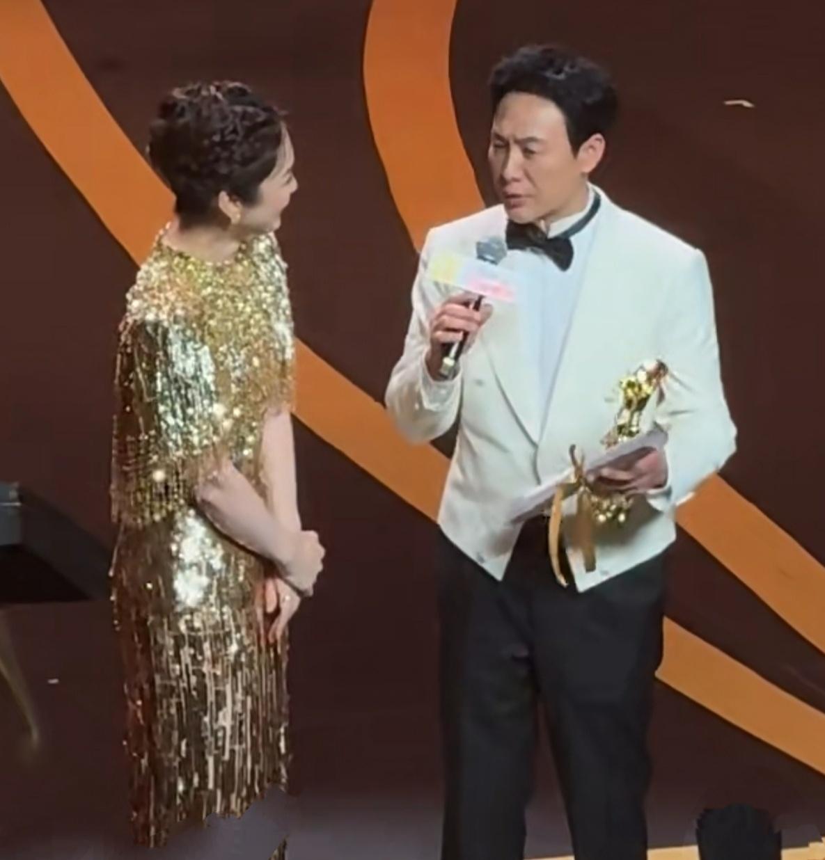 张颂文终于获大奖了！
昨晚的第28届上海国际电影节主竞赛单元最佳男主角金爵奖影帝