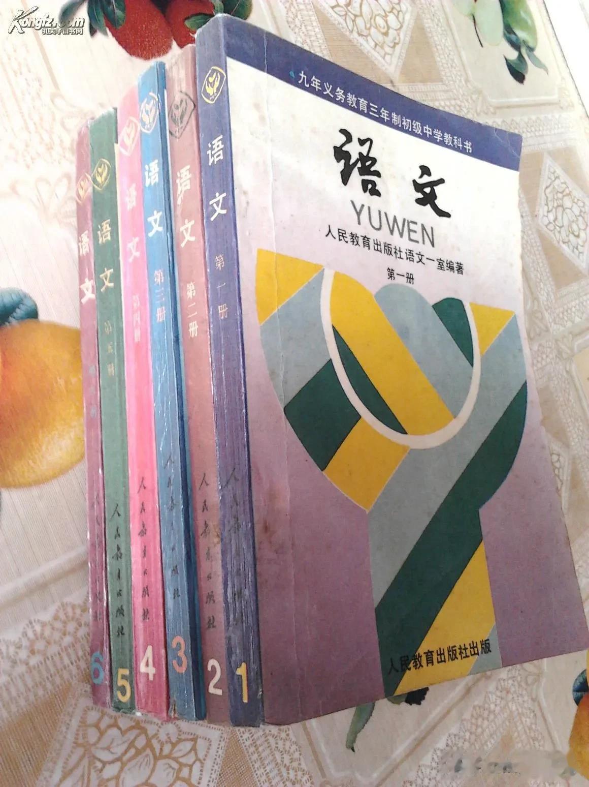 诗经、楚辞、汉赋、唐诗、宋词、元曲、明清小说，都是三千多年来中华文化的瑰宝。纵观