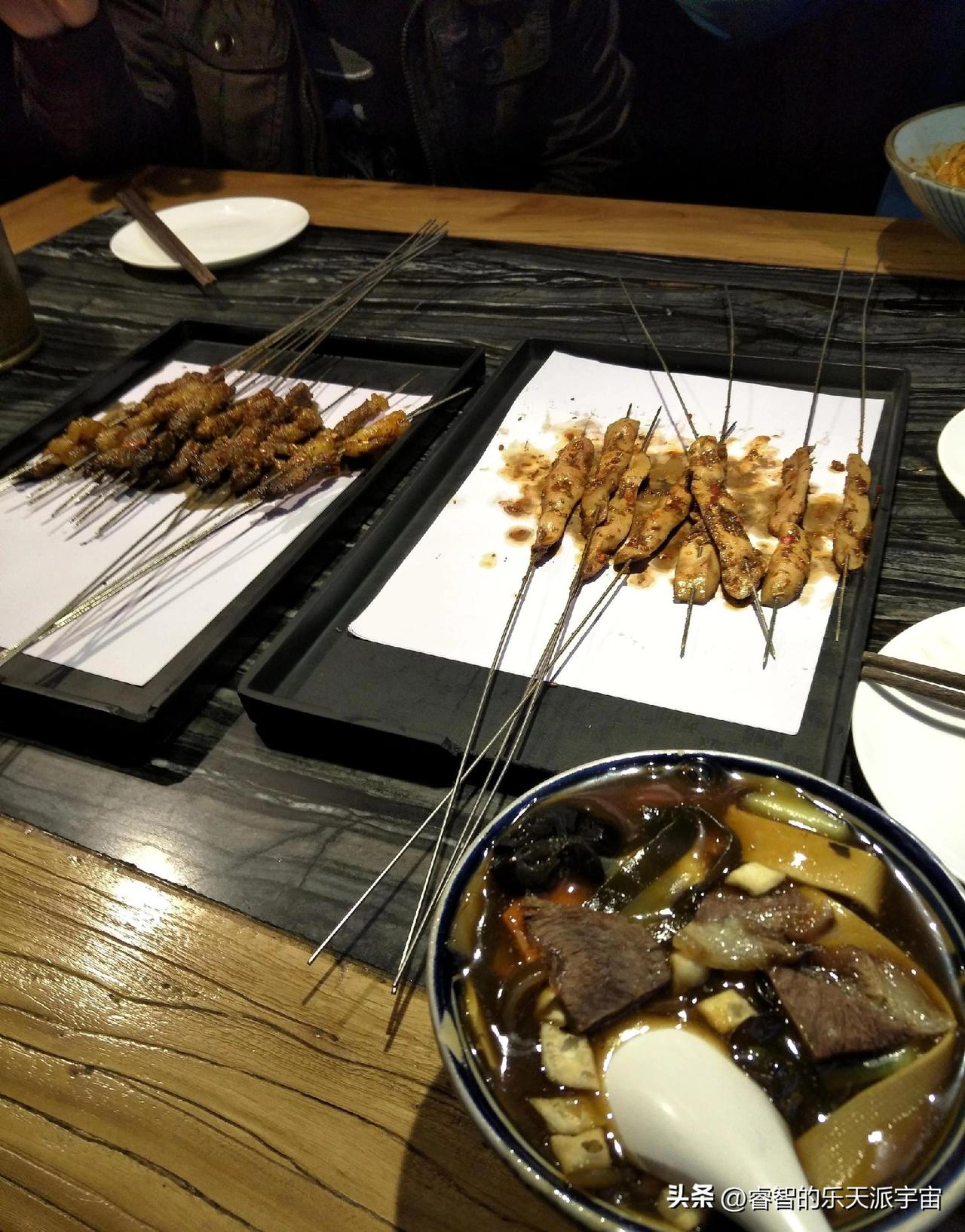 每个省其实都有专属的饮食病。
首先，广东高尿酸血症和痛风稳居榜首，主要是这边的人