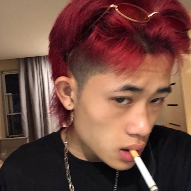 曾经走红全网的打假网红铁头，一审被判处8年有期徒刑，不少一路关注他的网友，看到判